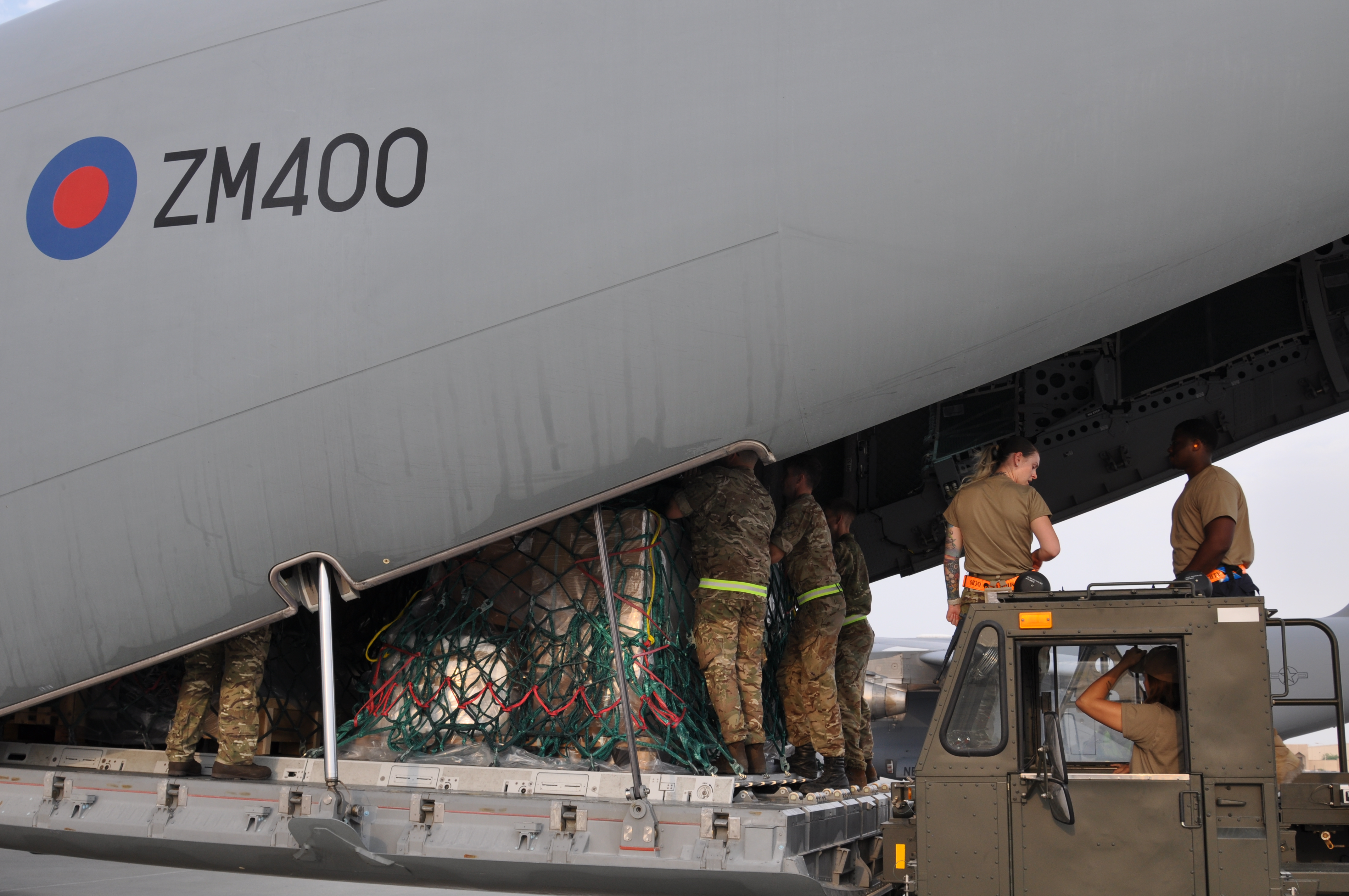 Photo - Combined Mover team conduct unloading - credit RAF